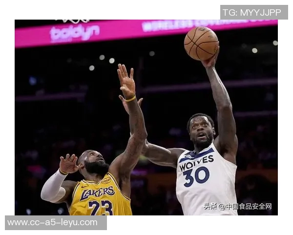 兰德尔全能表现助力球队16分9板6助攻三分球命中率高达375